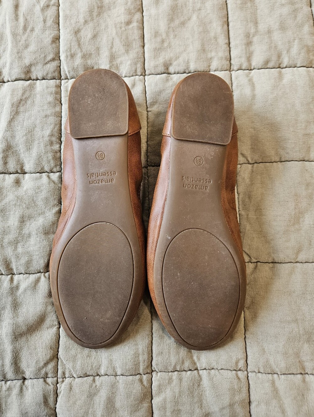 Amazon Essentials Ballet Flats - Picture 2 of 3